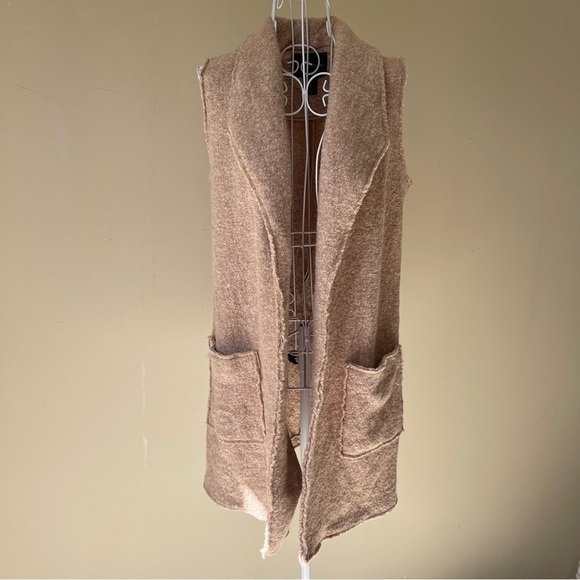 Tahari Jackets & Blazers - Tahari Long Open front Wool Blend Vest Cardigan Beige/Tan Size S